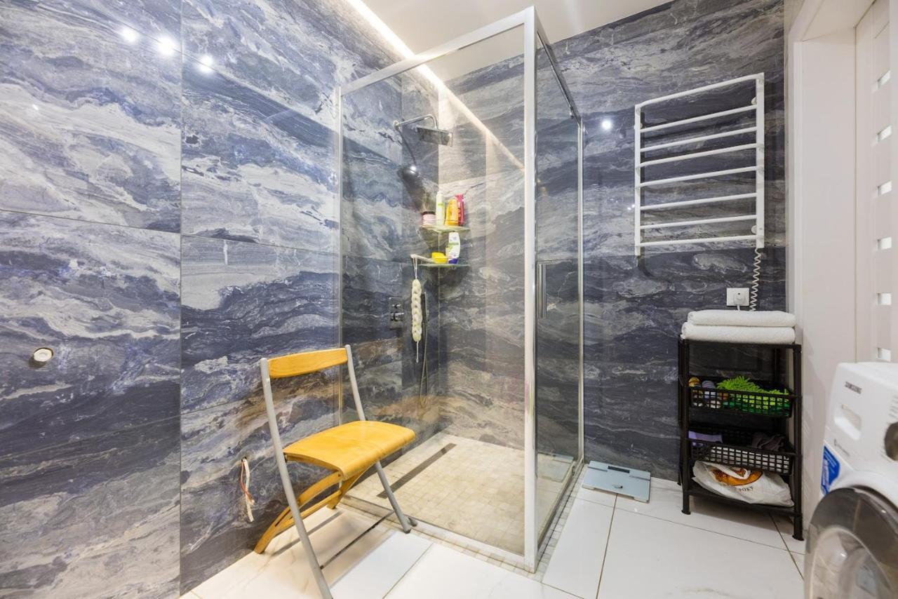 Apartamento Квартира У Будинку З Власним Бомбосховищем Біля Жд Вокзалу 50 М2 Kiev Exterior foto